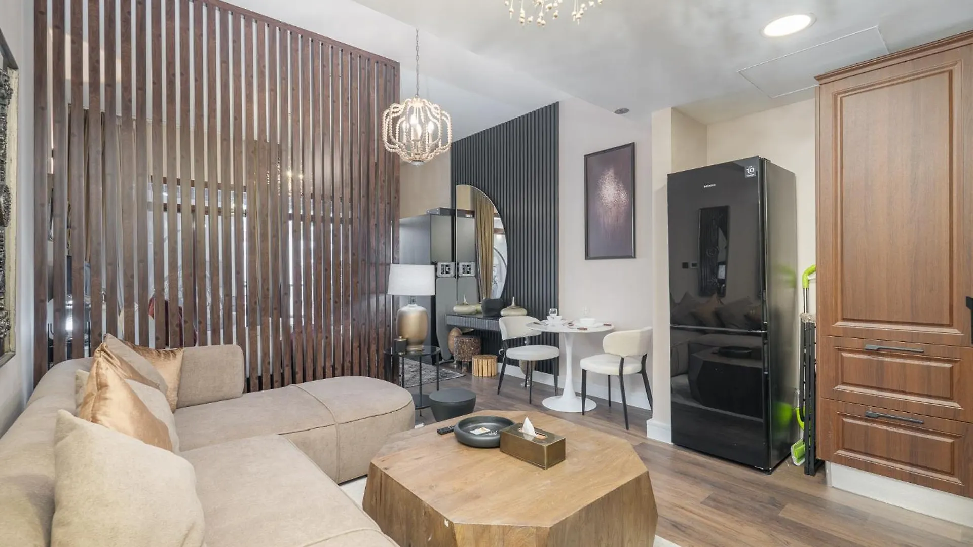 Apartment Luxurious Studio In Fortunato And Sleeps 2 Dubai