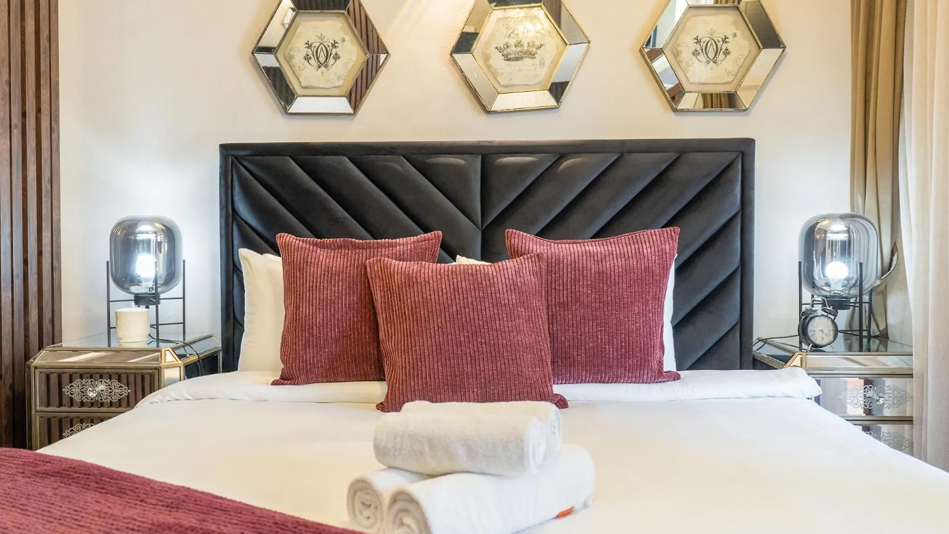 Luxurious Studio In Fortunato And Sleeps 2 Dubai Apartment