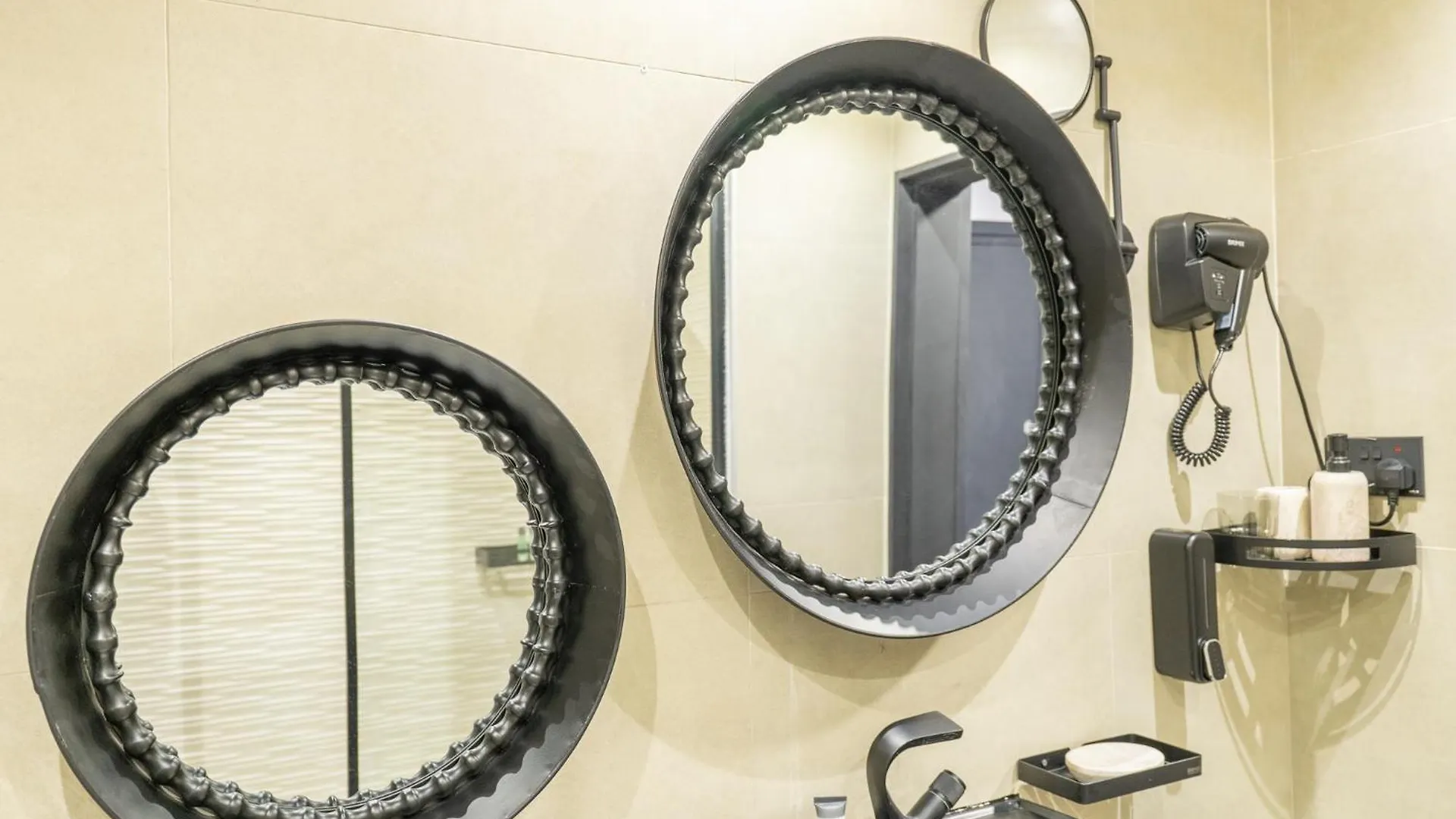 Luxurious Studio In Fortunato And Sleeps 2 Dubai Apartment