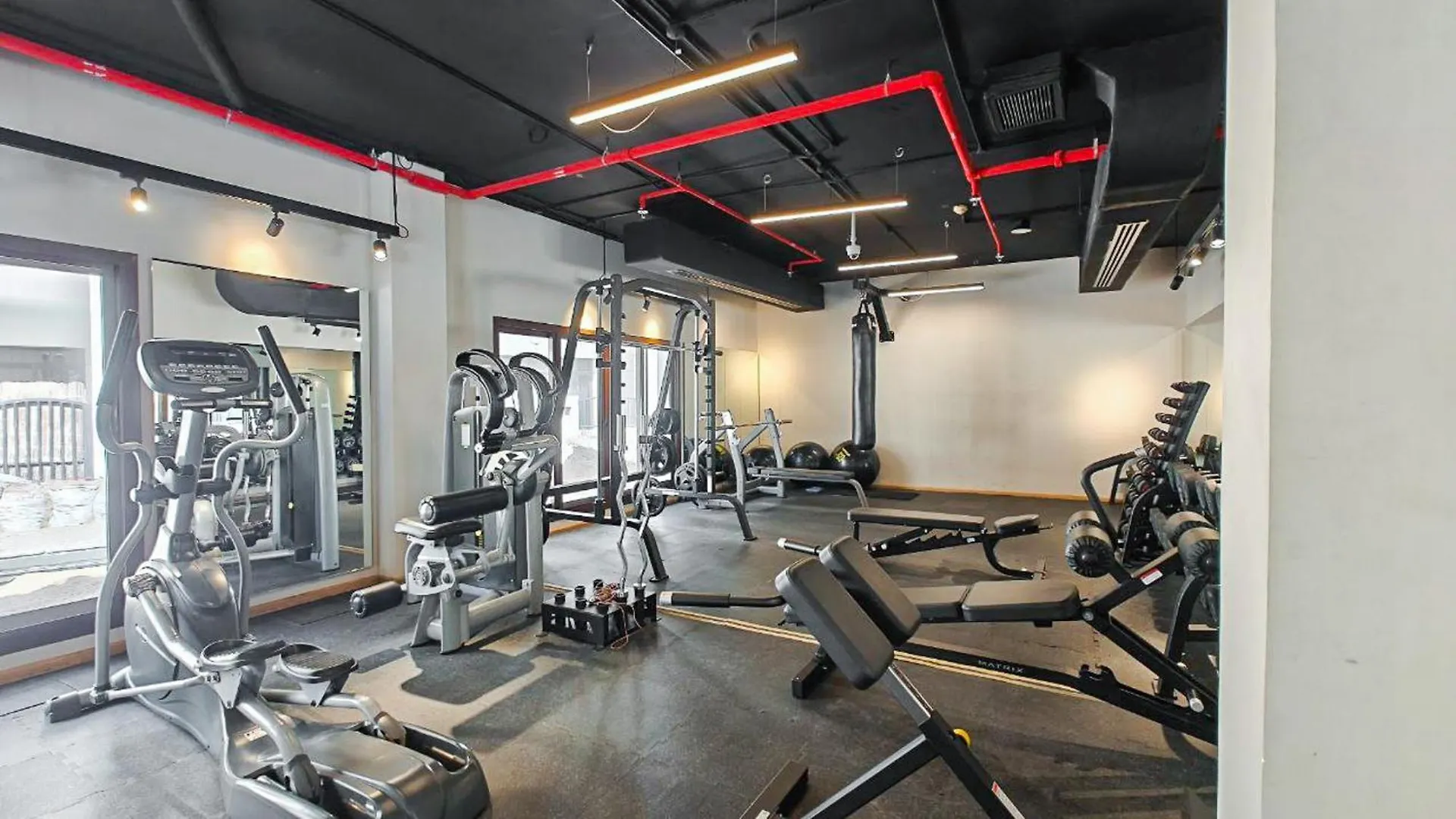 Luxurious Studio In Fortunato And Sleeps 2 Dubai Apartment
