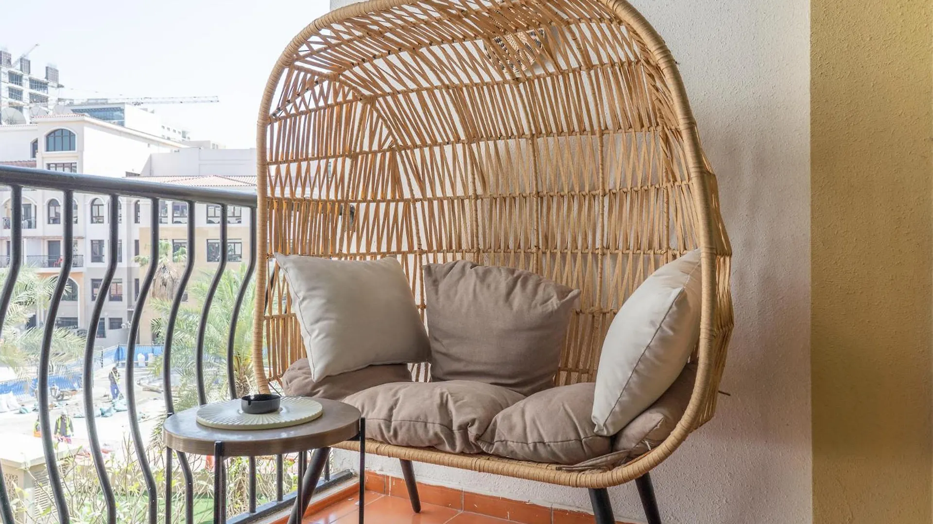 Appartement Luxurious Studio In Fortunato And Sleeps 2 Dubaï